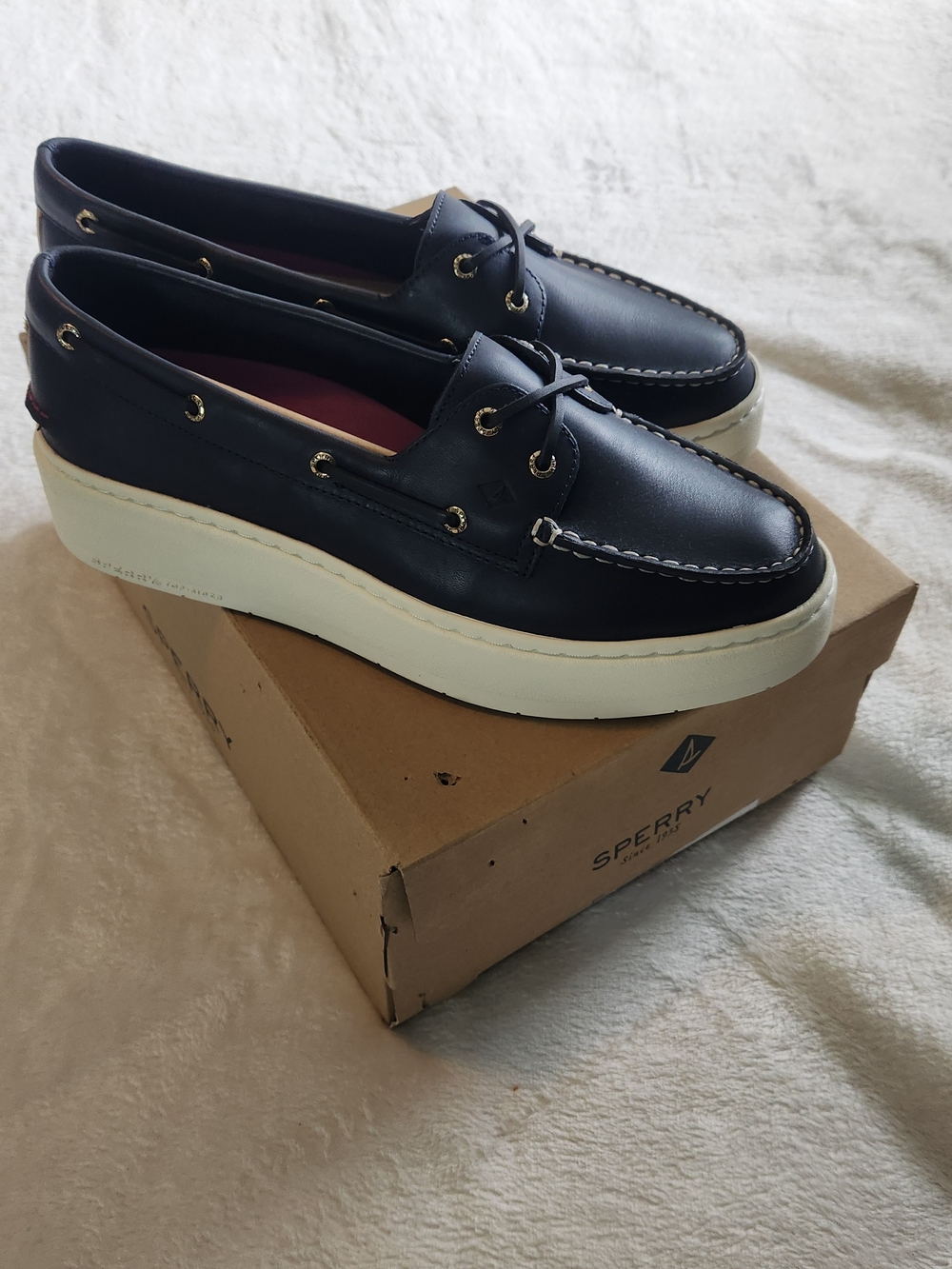Sperry Women’s Navy Leather Boat Shoes with White Platform Sole